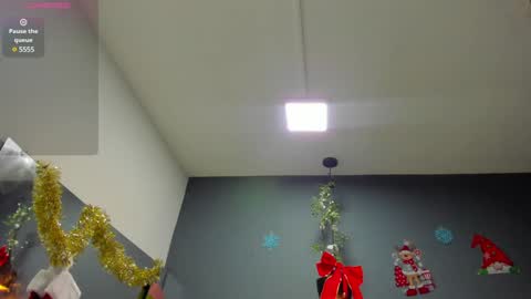 HANNAH MILLER online show from 12.24.24