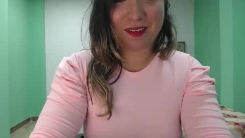 Snapshot of hannahevans2 chatting on 04.18.26 hannahevans2 online show from 04.18.26