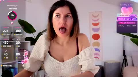 Hannah online show from 04.11.26