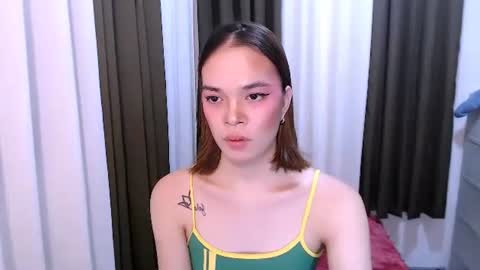Snapshot of hannahforyou chatting on 05.27.26 HANNAH online show from 05.27.26