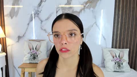 Hannahill69 online show from 01.21.25