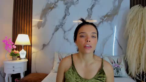 Hannahill69 online show from 02.21.25