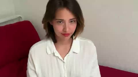 Snapshot of hannahinto chatting on 06.18.26 hannahinto online show from 06.18.26