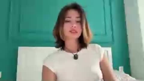 Snapshot of hannahinto chatting on 07.27.26 hannahinto online show from 07.27.26