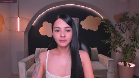 HANNAH J online show from 01.11.25