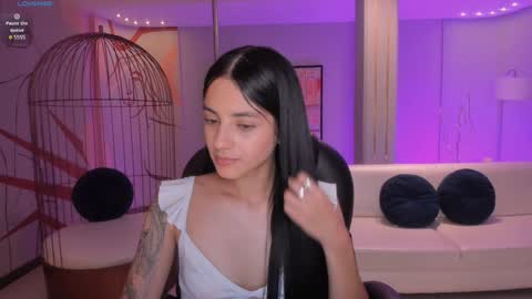 HANNAH J online show from 01.13.25