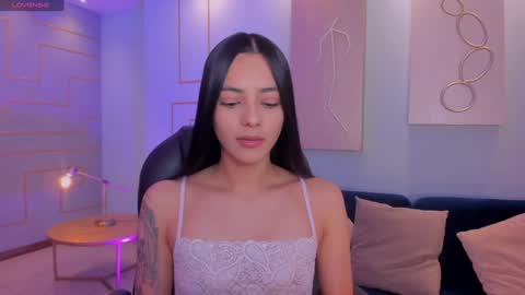 HANNAH J online show from 02.05.25