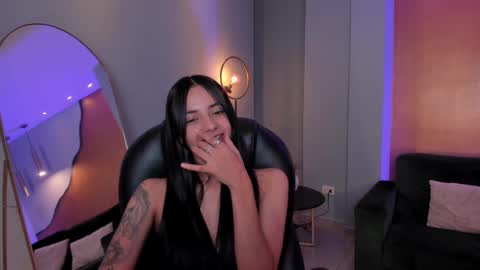 HANNAH J online show from 02.20.25