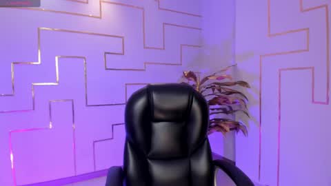 HANNAH J online show from 09.08.25