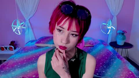 Snapshot of hannahpage chatting on 01.24.25 Hannah online show from 01.24.25