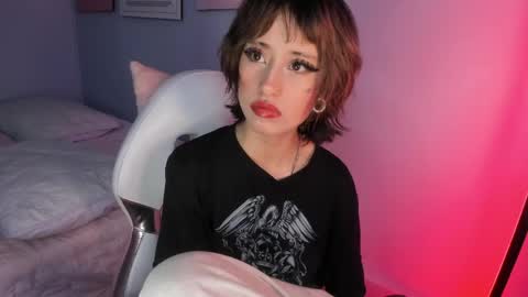 Snapshot of hannahpage chatting on 04.29.26 Hannah online show from 04.29.26