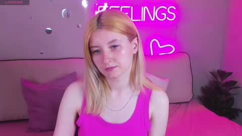 Snapshot of hannakoch chatting on 05.30.26 Hanna online show from 05.30.26