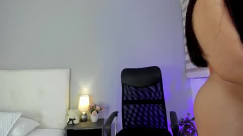 Snapshot of hannamartinnez chatting on 02.09.25 hannamartinnez online show from 02.09.25