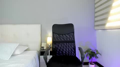 Snapshot of hannamartinnez chatting on 03.06.25 hannamartinnez online show from 03.06.25