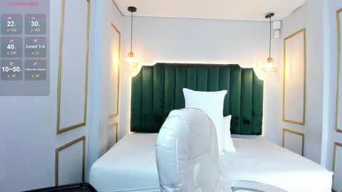 Snapshot of hannapaola chatting on 02.01.25 HannaPaola online show from 02.01.25