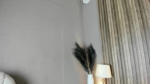 Snapshot of hannapaola chatting on 02.27.26 HannaPaola online show from 02.27.26