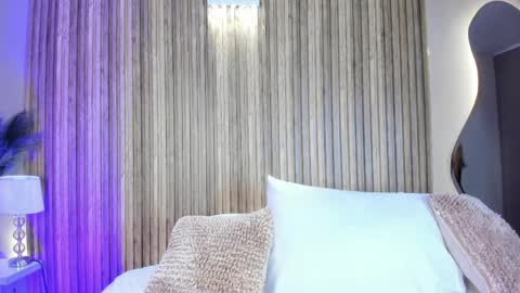 Snapshot of hannapaola chatting on 03.31.26 HannaPaola online show from 03.31.26