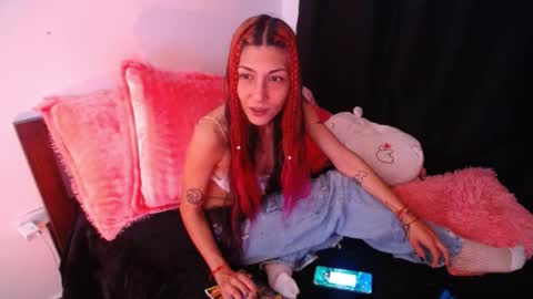 Snapshot of hannaqueen23 chatting on 10.23.25 hannaqueen23 online show from 10.23.25