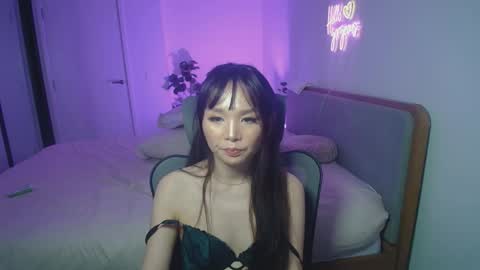 Snapshot of hannavibe chatting on 03.19.26 HannaVibe online show from 03.19.26