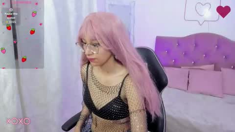 HANNI  online show from 11.30.25