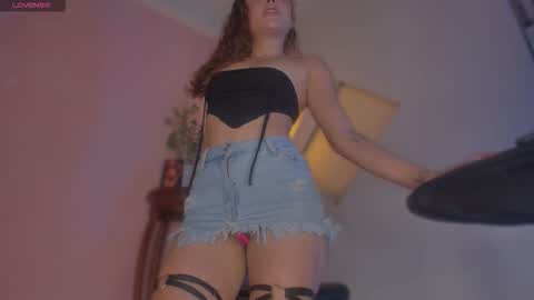 Snapshot of hanny__bunny chatting on 10.15.25 HANNY online show from 10.15.25
