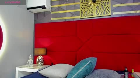 Snapshot of hanny_milf_ chatting on 12.27.24 HANNY online show from 12.27.24