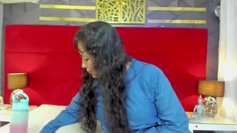 Snapshot of hanny_milf_ chatting on 12.29.24 HANNY online show from 12.29.24