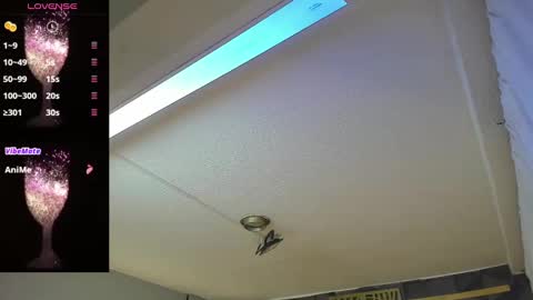 Snapshot of hanny_milf_ chatting on 02.19.25 HANNY online show from 02.19.25