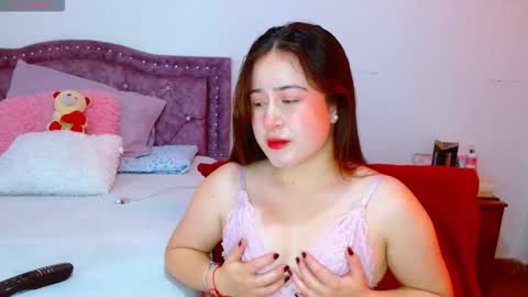 isabella   online show from 02.22.26