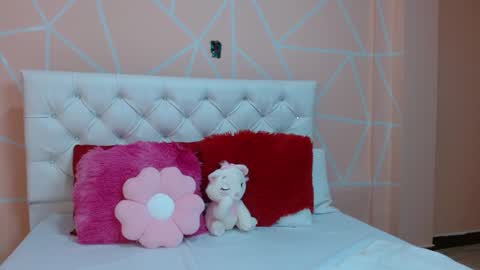 Snapshot of hantonella chatting on 09.13.25 Anto online show from 09.13.25