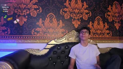 Snapshot of happy_cream_ chatting on 12.22.24 happy_cream_ online show from 12.22.24