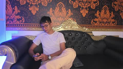 Snapshot of happy_cream_ chatting on 01.07.25 happy_cream_ online show from 01.07.25