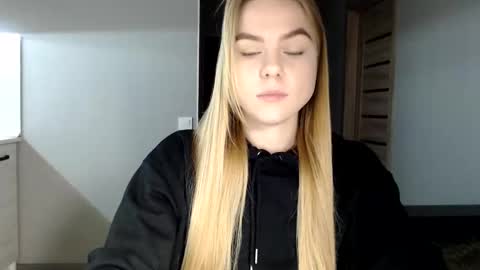 Snapshot of happy_fox_ chatting on 01.20.25 happy_fox_ online show from 01.20.25