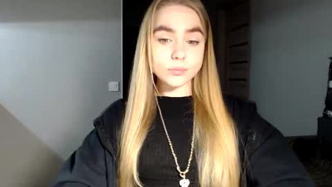 Snapshot of happy_fox_ chatting on 02.06.25 happy_fox_ online show from 02.06.25