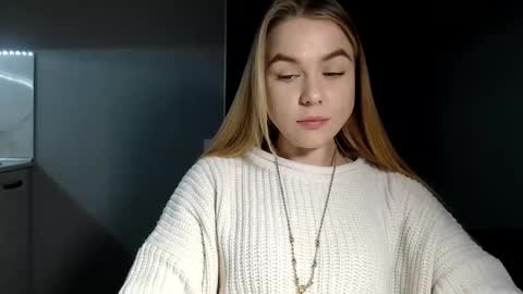 Snapshot of happy_fox_ chatting on 02.09.25 happy_fox_ online show from 02.09.25