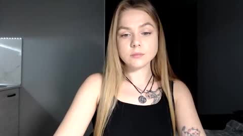 Snapshot of happy_fox_ chatting on 03.03.26 happy_fox_ online show from 03.03.26