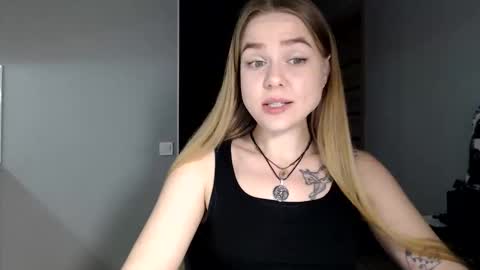 happy_fox_ online show from 04.10.26