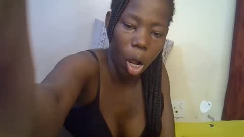 happy_kienyeji online show from 11.23.25