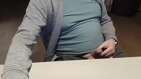 Snapshot of happybugger chatting on 01.17.25 Cum for you online show from 01.17.25