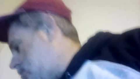 Snapshot of happydick69a chatting on 10.13.25 happydick69a online show from 10.13.25