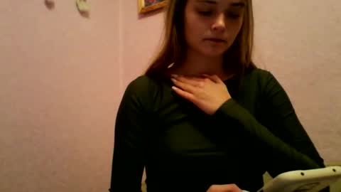 happyemily  online show from 11.11.25