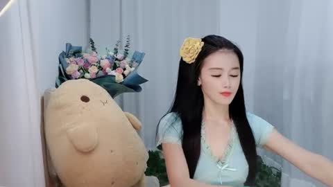 Snapshot of happyflower802318 chatting on 06.17.26 Daisy online show from 06.17.26