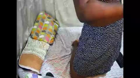 Snapshot of happysonia chatting on 12.05.25 happysonia online show from 12.05.25