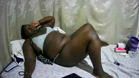 Snapshot of happysonia chatting on 02.08.26 happysonia online show from 02.08.26