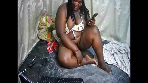 Snapshot of happysonia chatting on 02.11.26 happysonia online show from 02.11.26