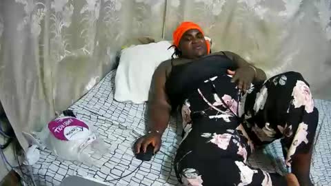 Snapshot of happysonia chatting on 02.14.26 happysonia online show from 02.14.26