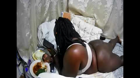 Snapshot of happysonia chatting on 04.05.26 happysonia online show from 04.05.26