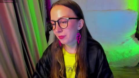 Stephanie online show from 11.27.25