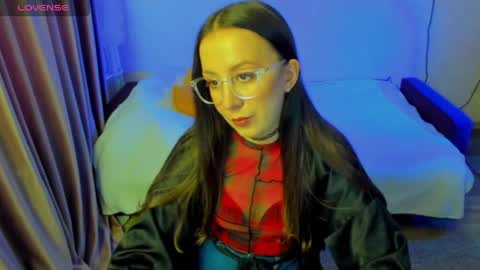 Snapshot of happystephanie chatting on 05.28.26 Stephanie online show from 05.28.26