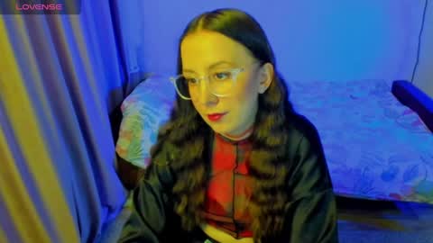 Snapshot of happystephanie chatting on 06.01.26 Stephanie online show from 06.01.26
